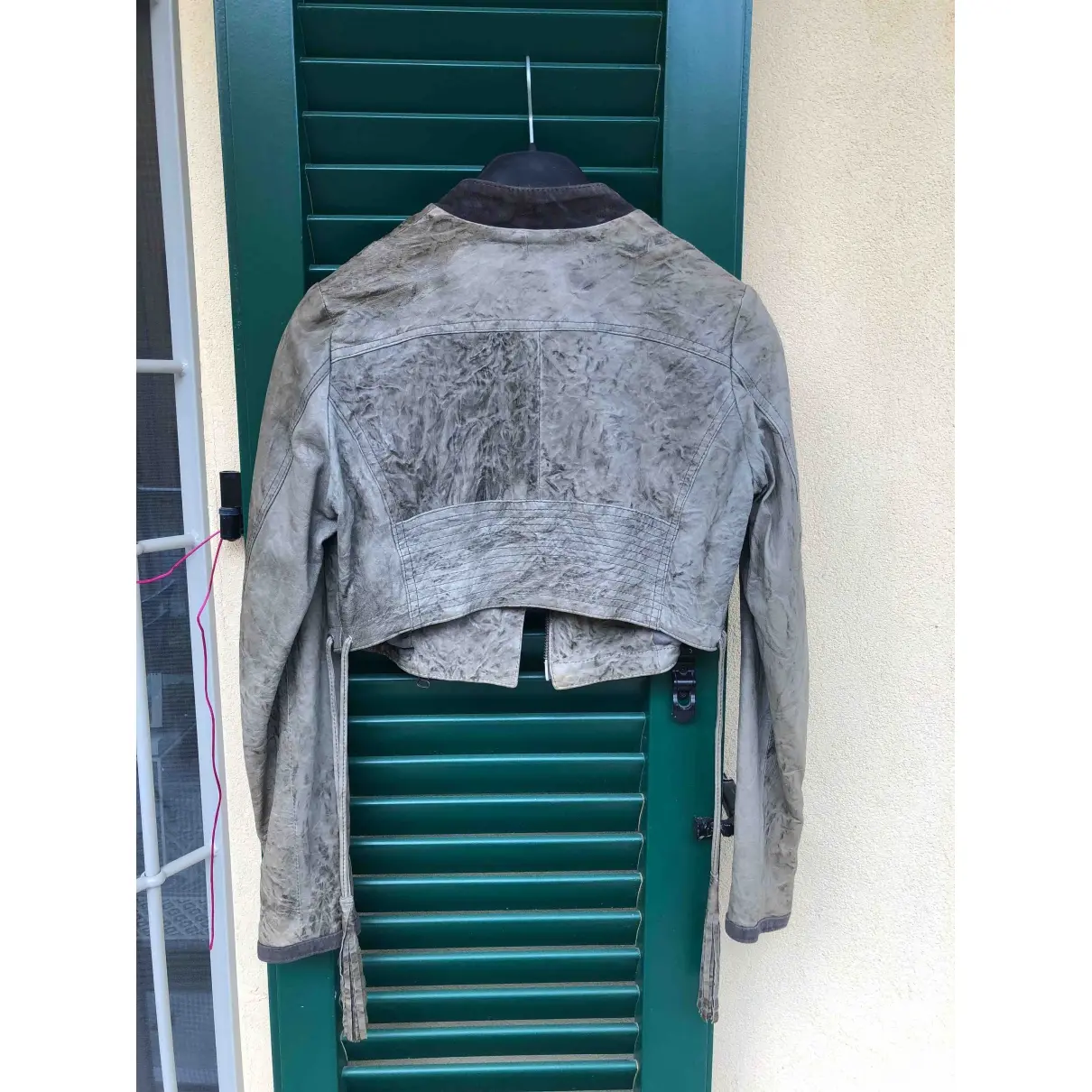 Dacute Leather short vest for sale