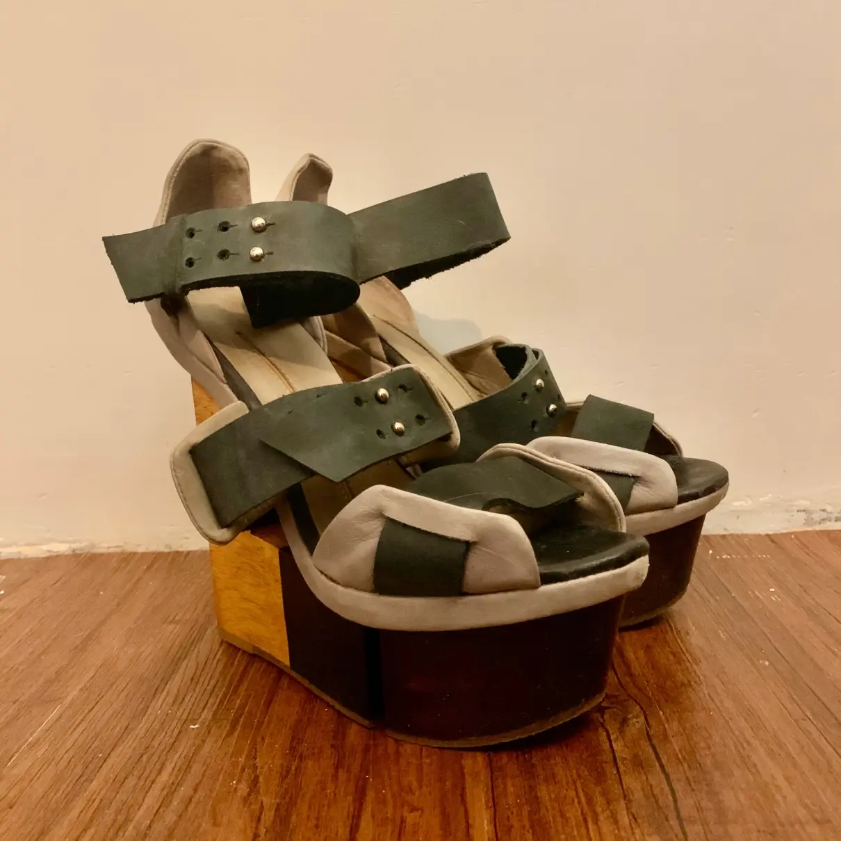 Finsk Leather heels for sale