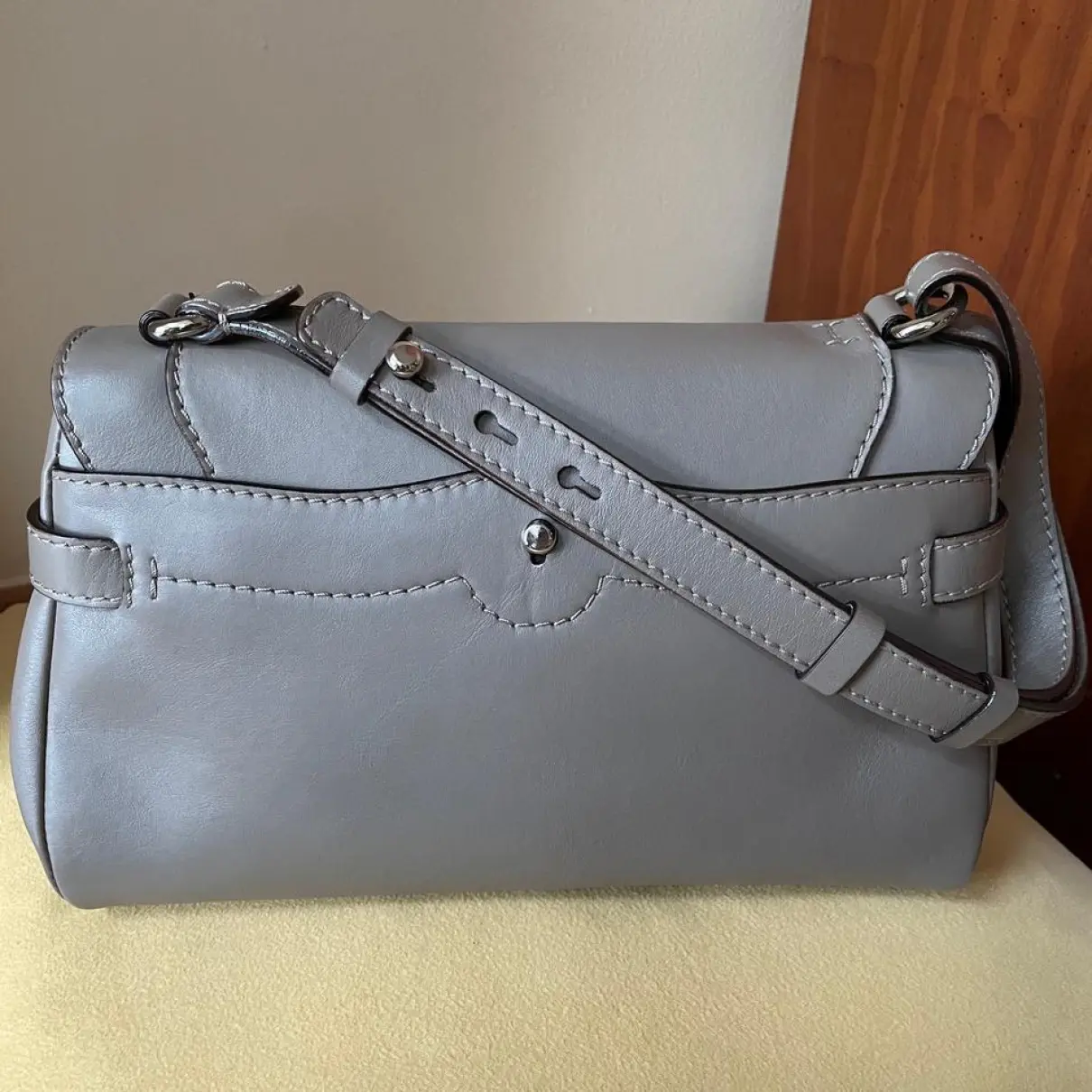 Luxury Giorgio Armani Handbags Women
