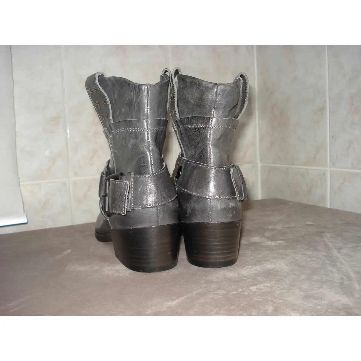 Leather western boots Janet & Janet