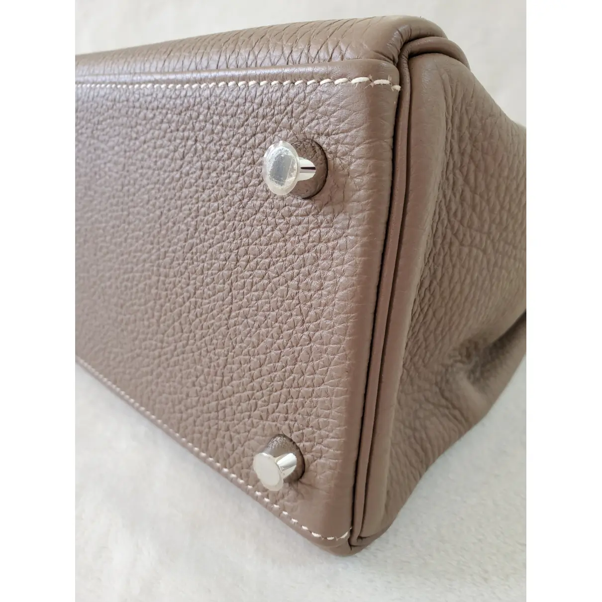 Buy Hermès Kelly 28 leather handbag online