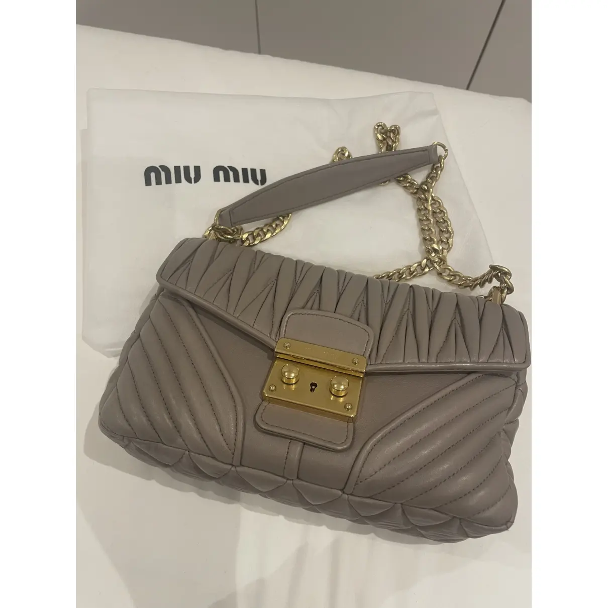 Miu Confidential leather handbag Miu Miu