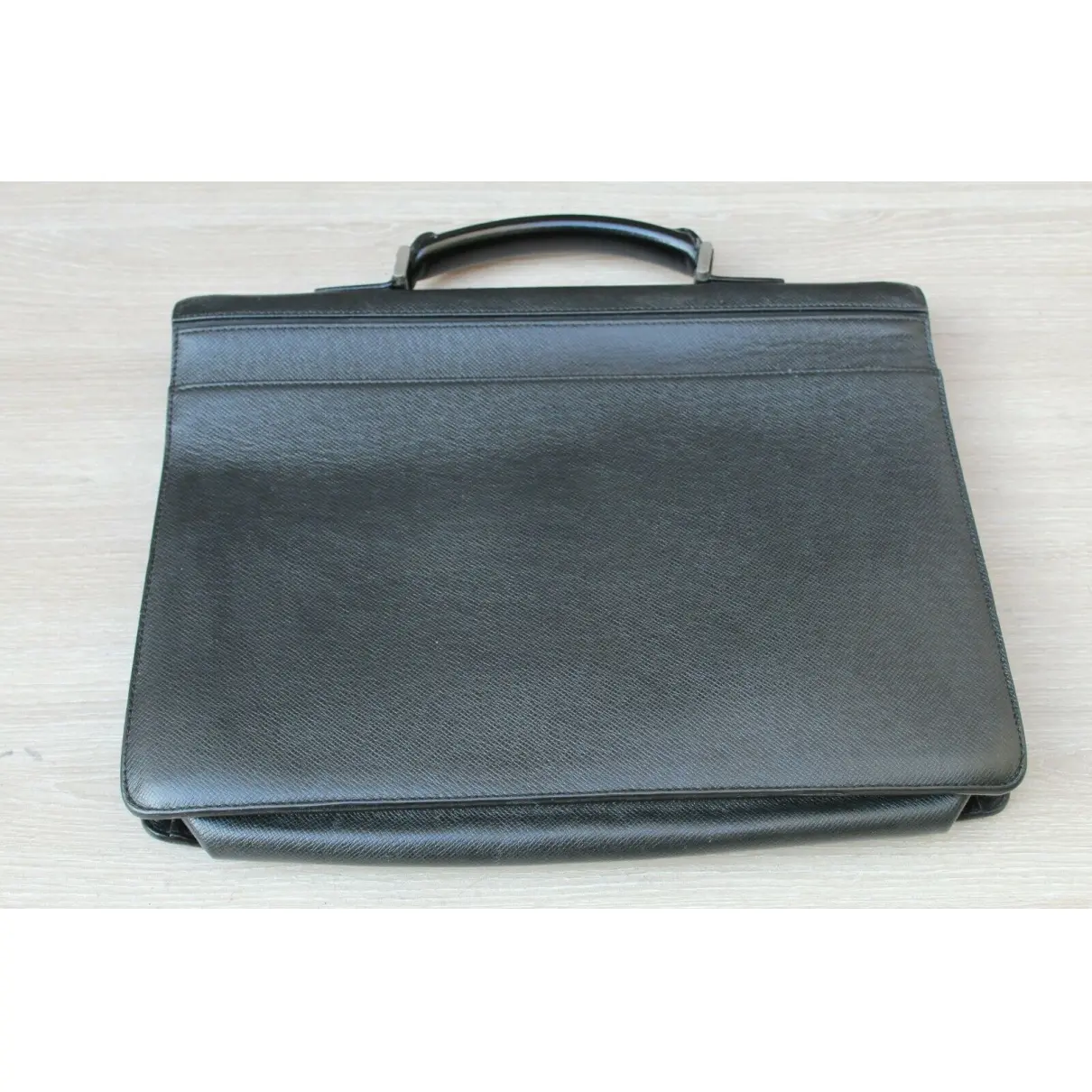 Buy Louis Vuitton Porte Documents Jour leather satchel online