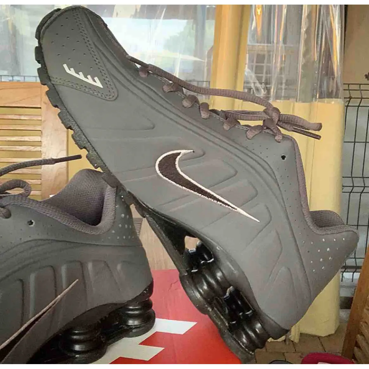 Shox leather trainers Nike