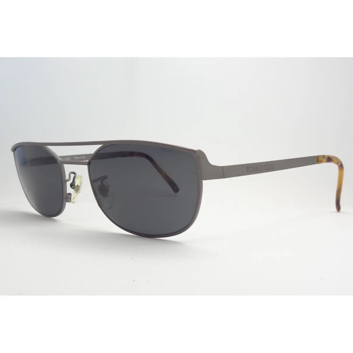 Buy Romeo Gigli Sunglasses online - Vintage
