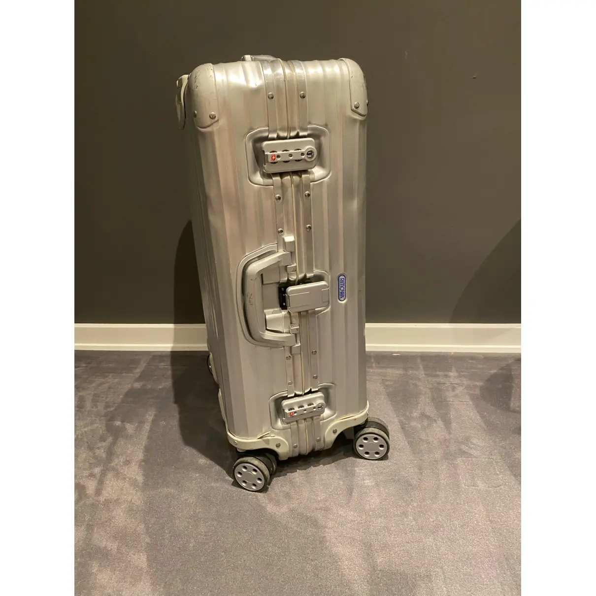 Buy Rimowa Check-in size travel online