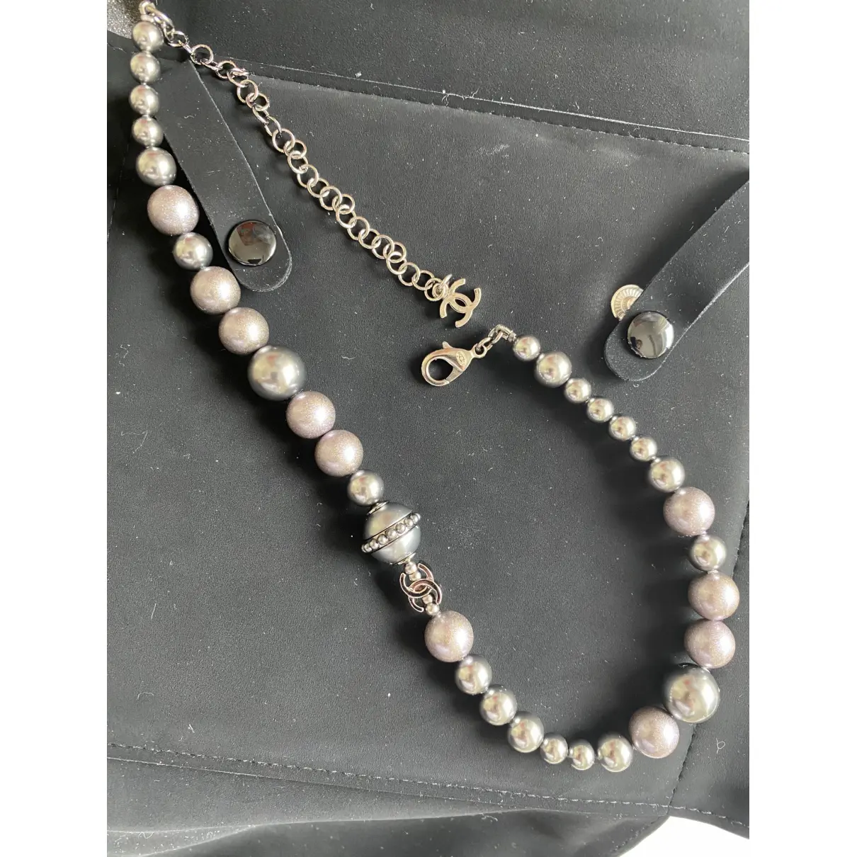Pearls necklace Chanel
