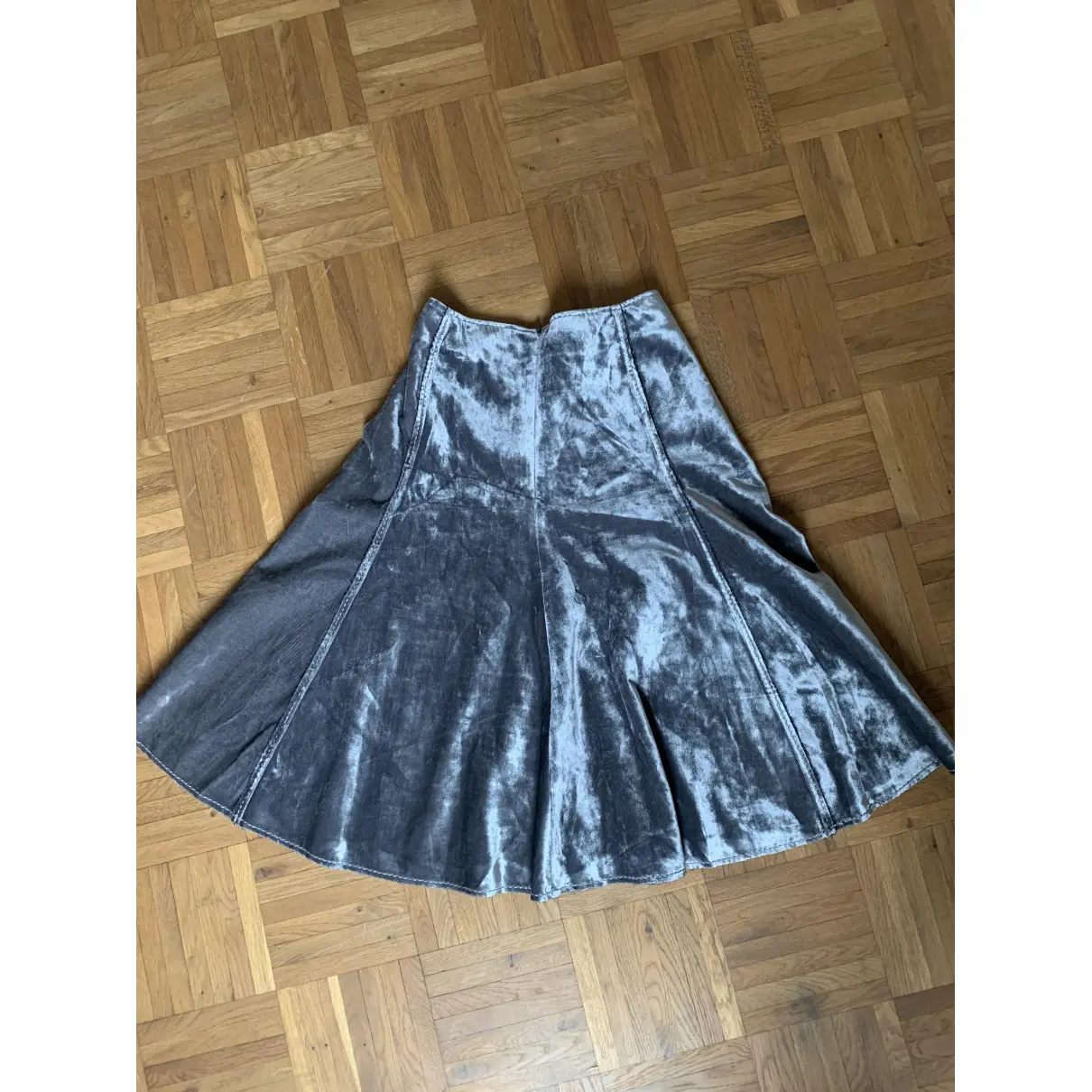 Buy Schumacher Velvet mid-length skirt online