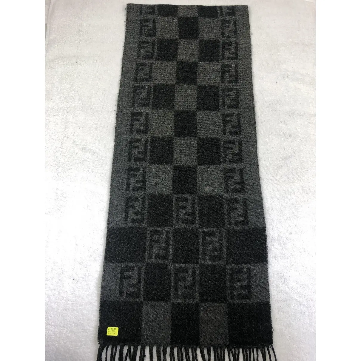 Fendi Wool scarf for sale - Vintage