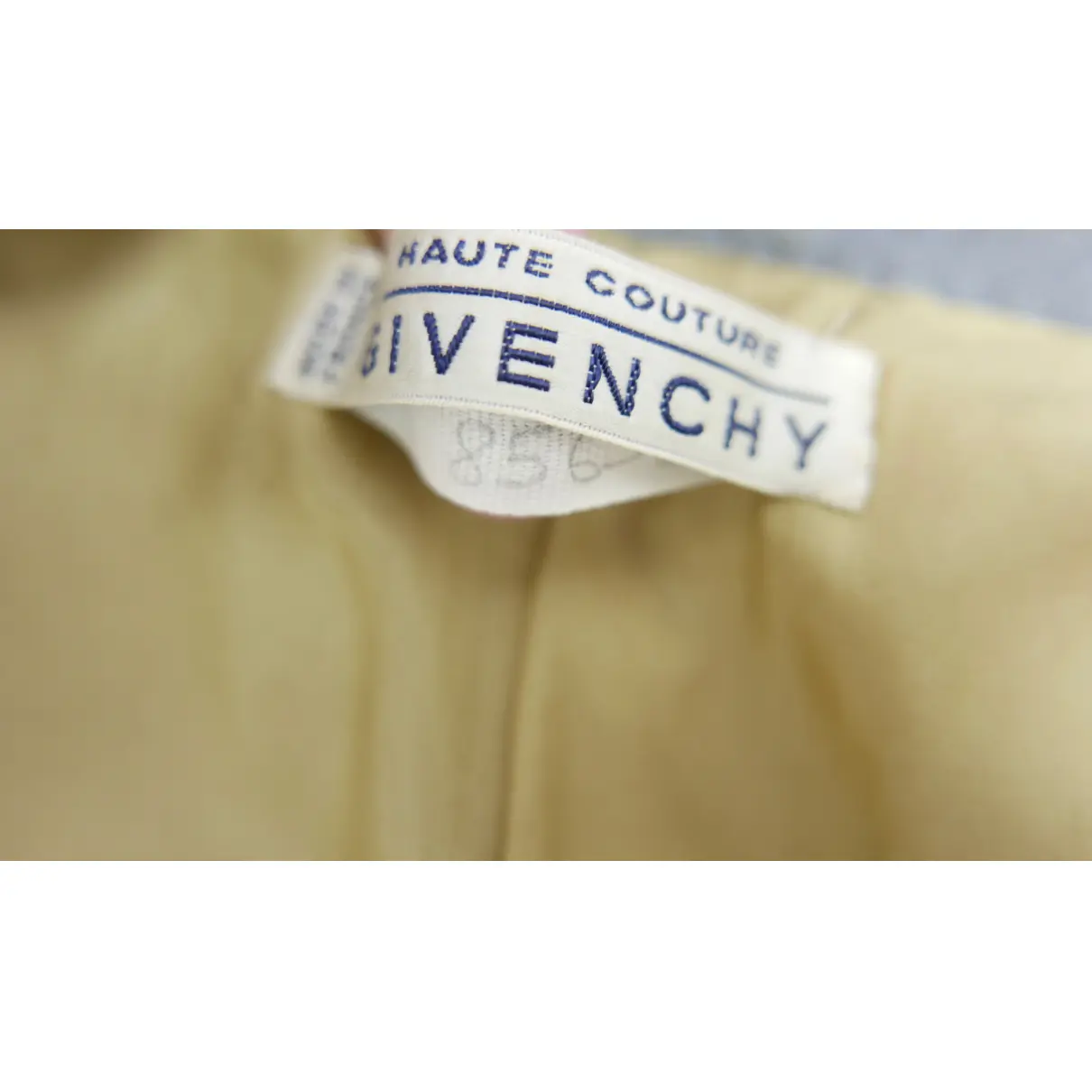 Wool coat Givenchy - Vintage