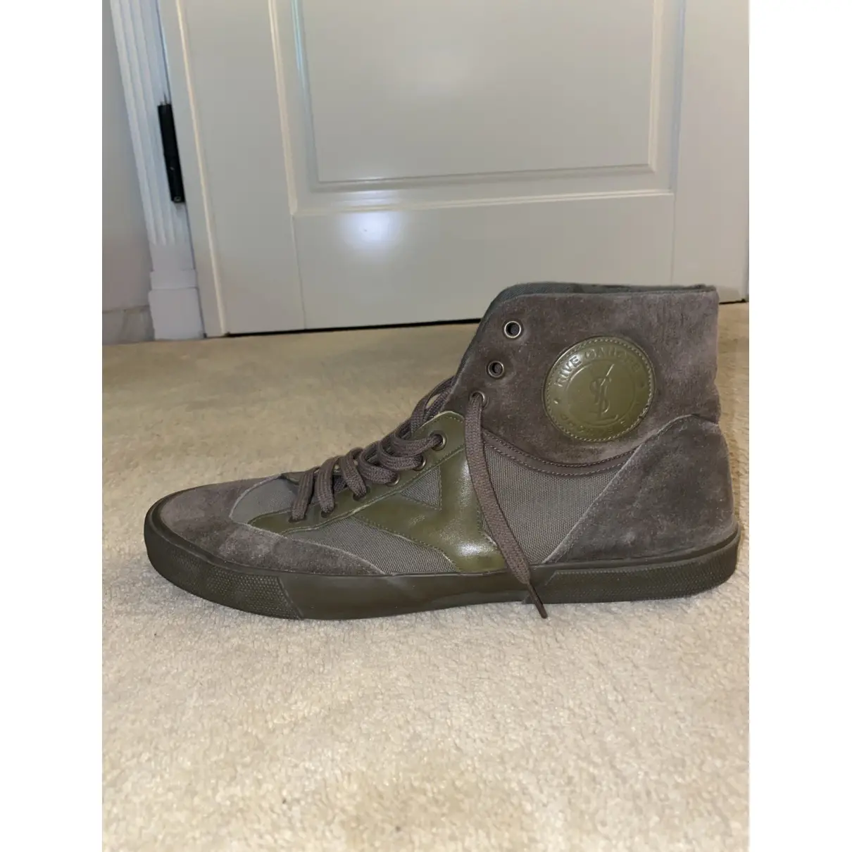 Buy Yves Saint Laurent Leather high trainers online - Vintage