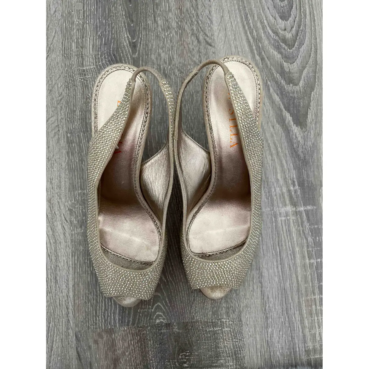 Buy Le Silla Glitter sandals online