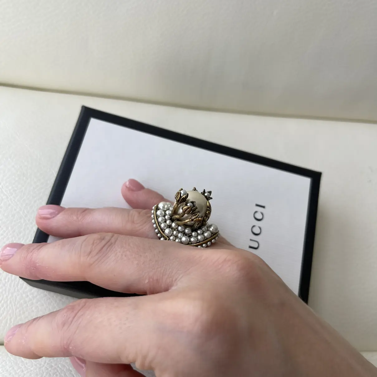 Pearl ring Gucci