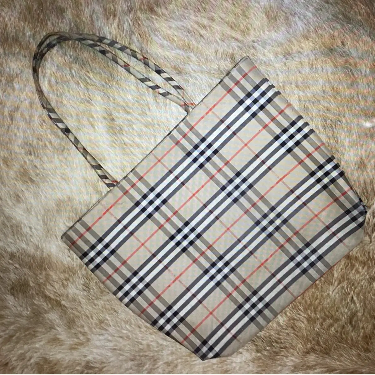 Buy Burberry The Giant cloth tote online