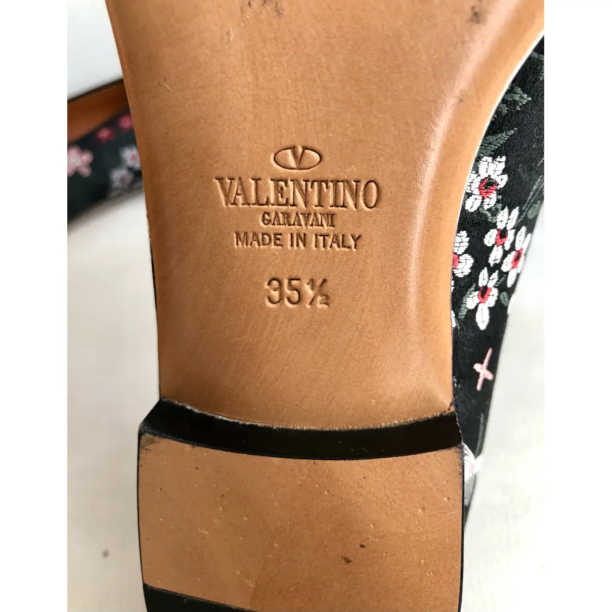 Luxury Valentino Garavani Flats Women