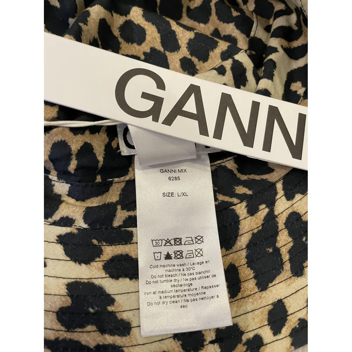 Luxury Ganni Hats Women