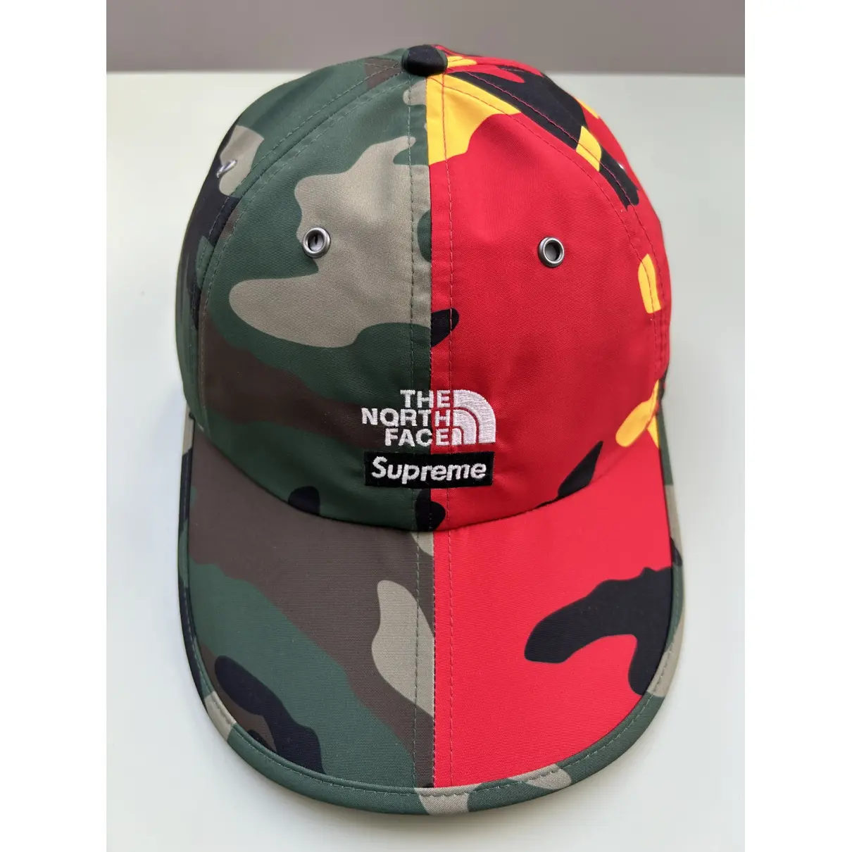 Hat Supreme x The North Face Multicolour size M International in