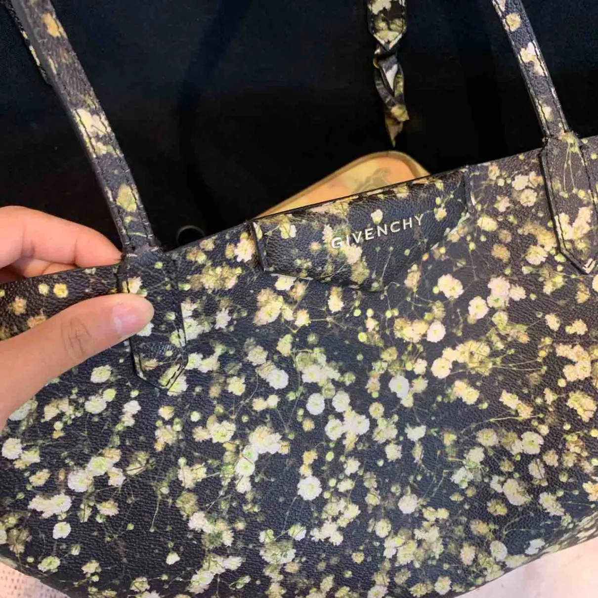 Luxury Givenchy Handbags Women
