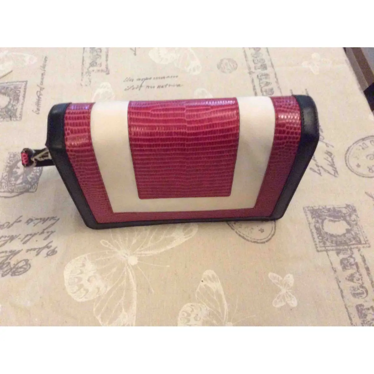 Buy Azzurra Gronchi Leather handbag online