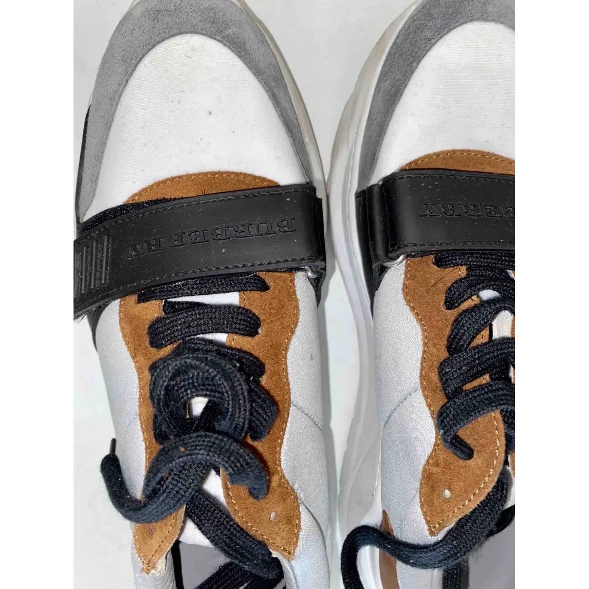 Buy Burberry Leather low trainers online