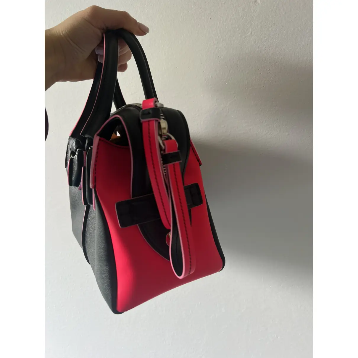 Buy Tod's D Bag leather crossbody bag online