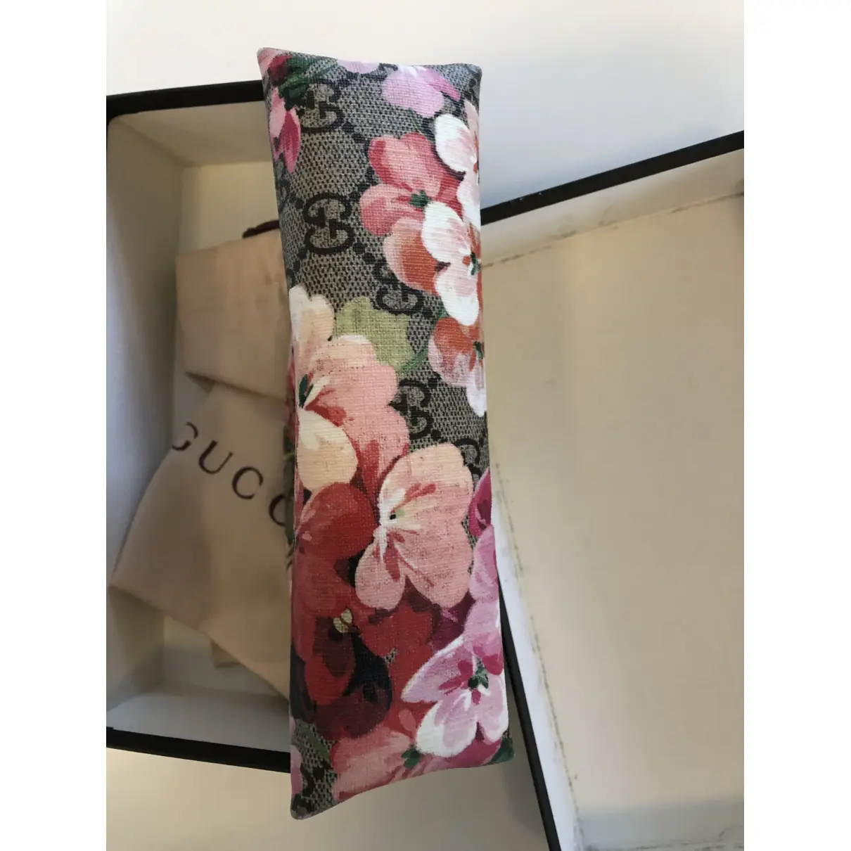 GG Blooms leather clutch Gucci