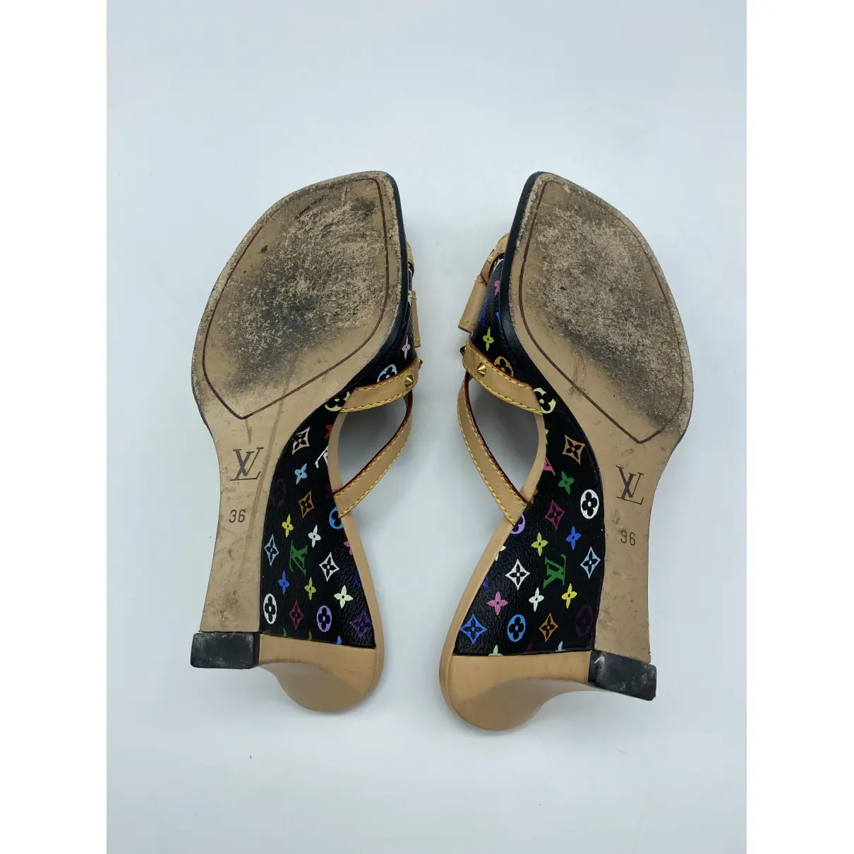 Luxury Louis Vuitton Sandals Women - Vintage