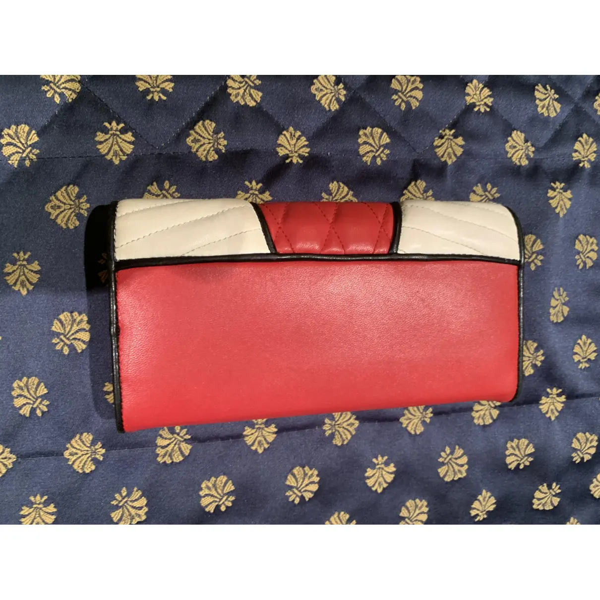 Buy Miu Miu Leather wallet online