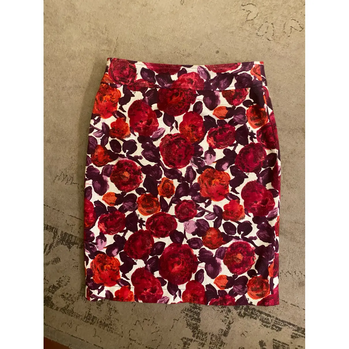 Buy Dolce & Gabbana Linen mid-length skirt online