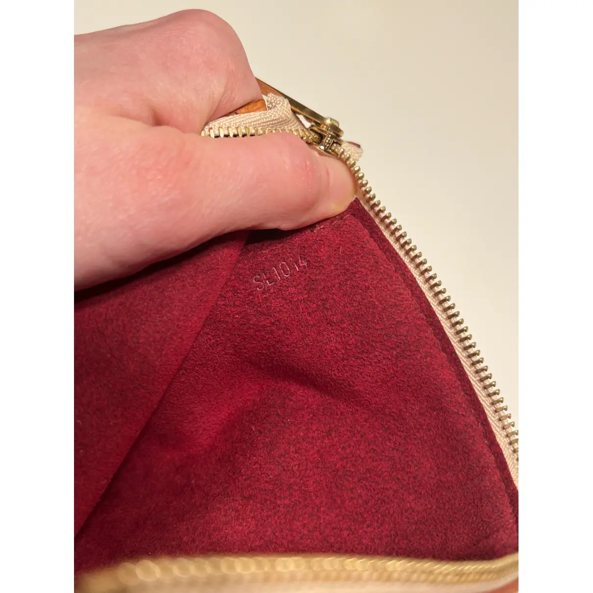 Pochette Accessoire linen bag Louis Vuitton - Vintage