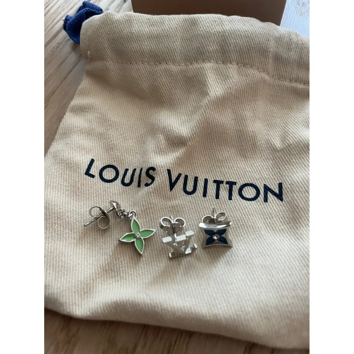 Buy Louis Vuitton Earrings online