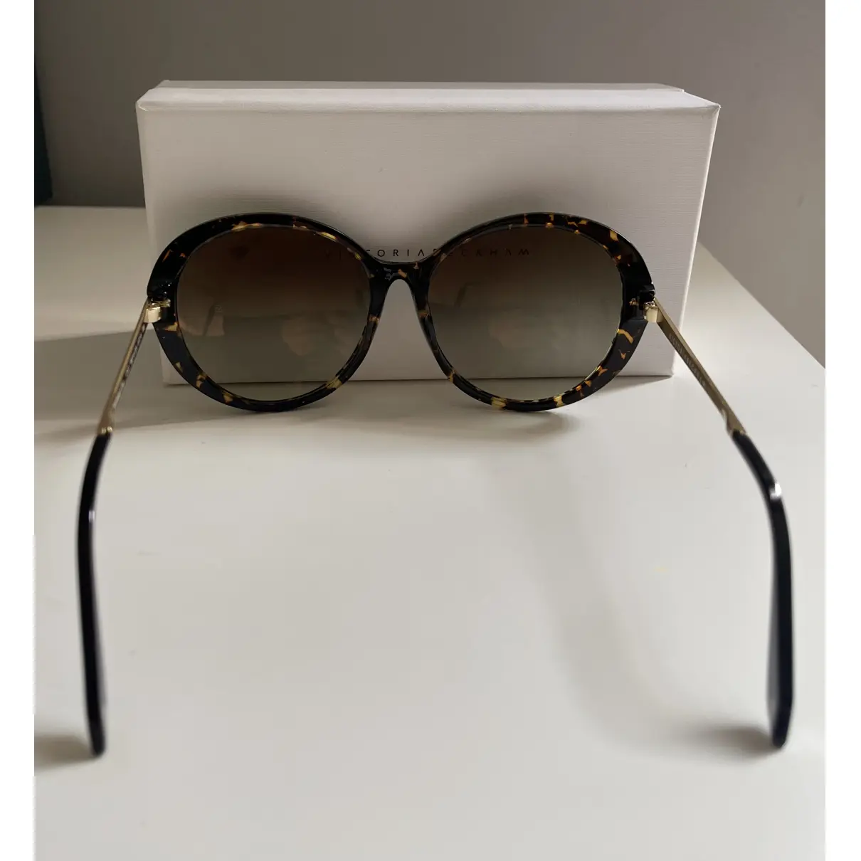 Oversized sunglasses Victoria Beckham