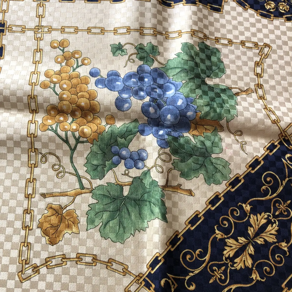 Silk handkerchief Basile
