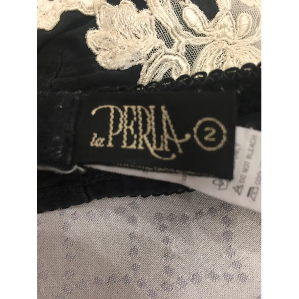 Buy La Perla Silk bra online