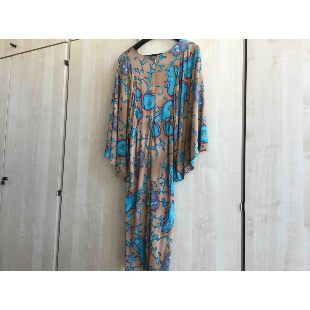 Buy Nieves Lavi Silk mid-length dress online