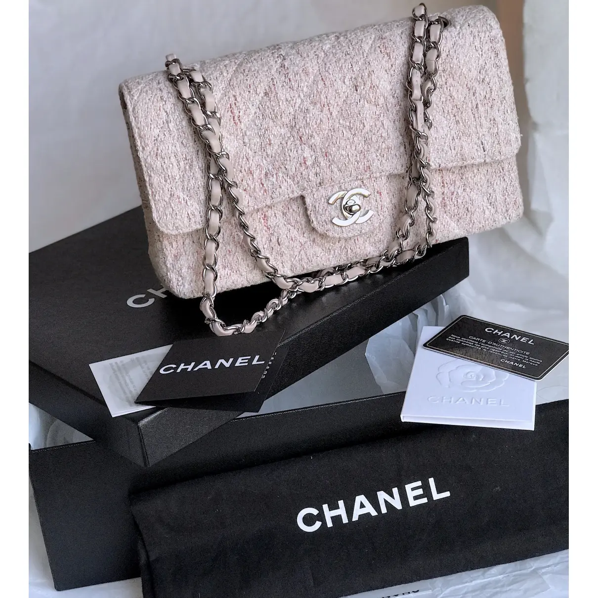 Timeless/Classique tweed crossbody bag Chanel