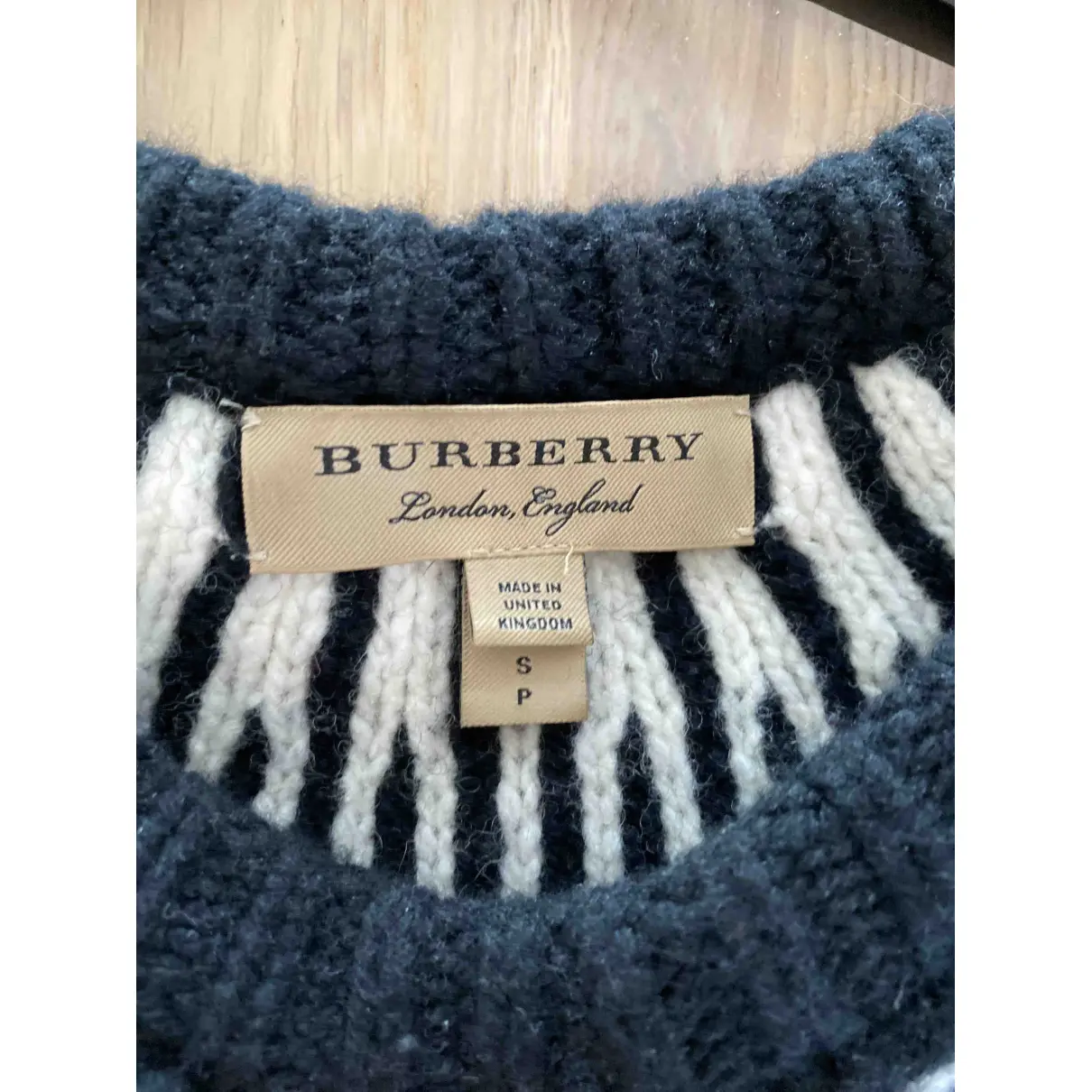 Buy Burberry Wool pull online
