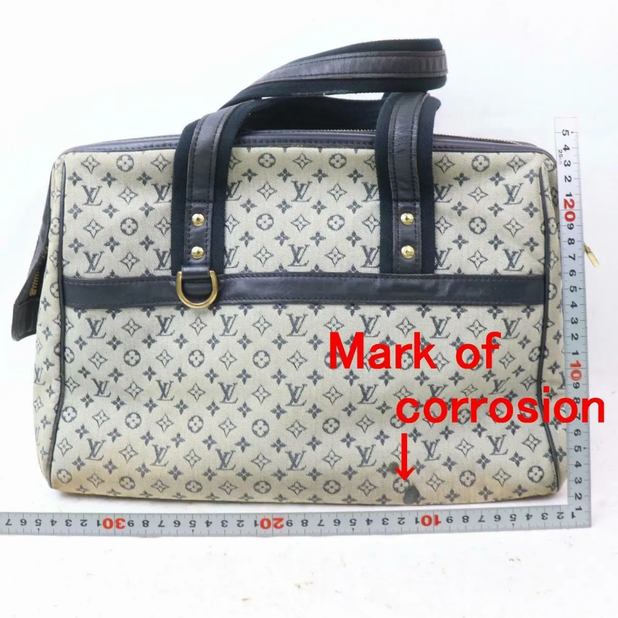 Buy Louis Vuitton Josephine  cloth handbag online - Vintage