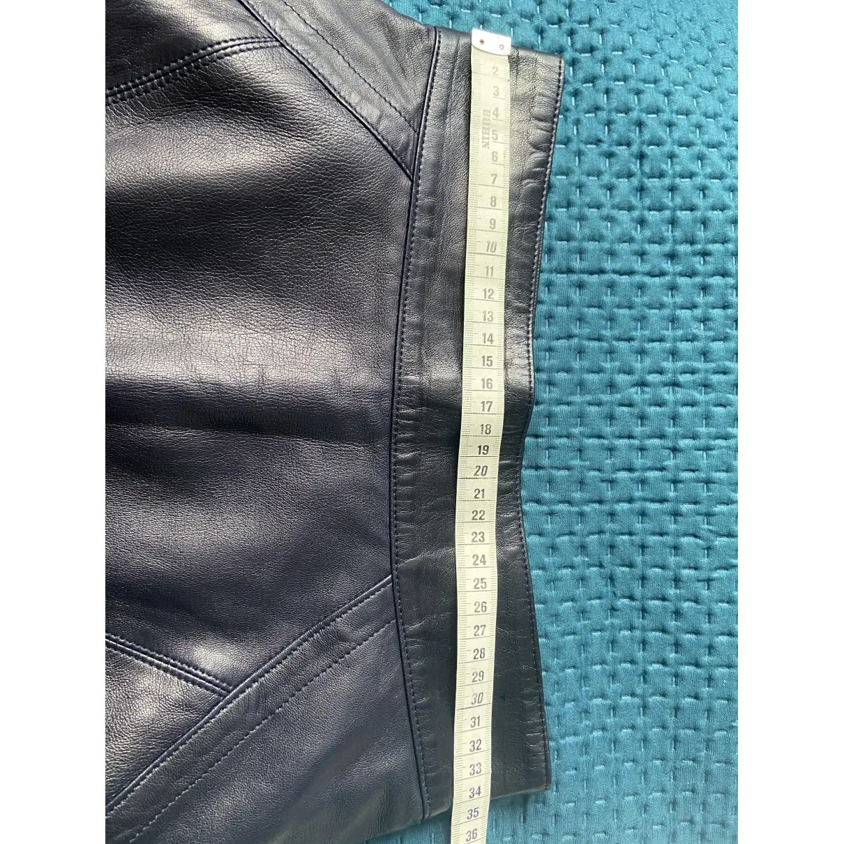 Leather mid-length skirt Alaïa - Vintage