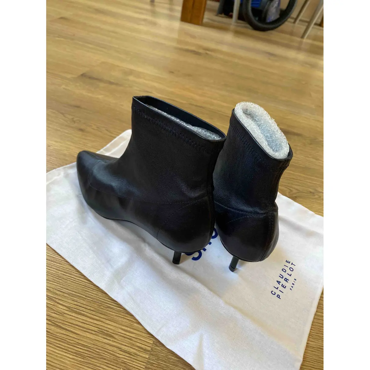 Buy Claudie Pierlot Fall Winter 2019 leather ankle boots online