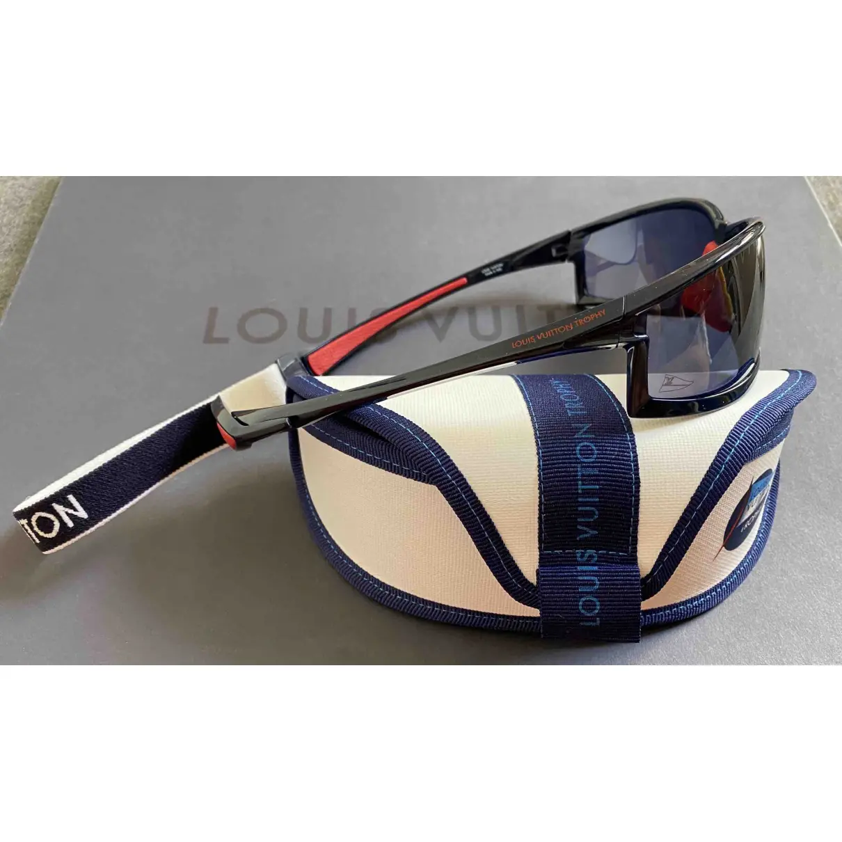 Buy Louis Vuitton Sunglasses online