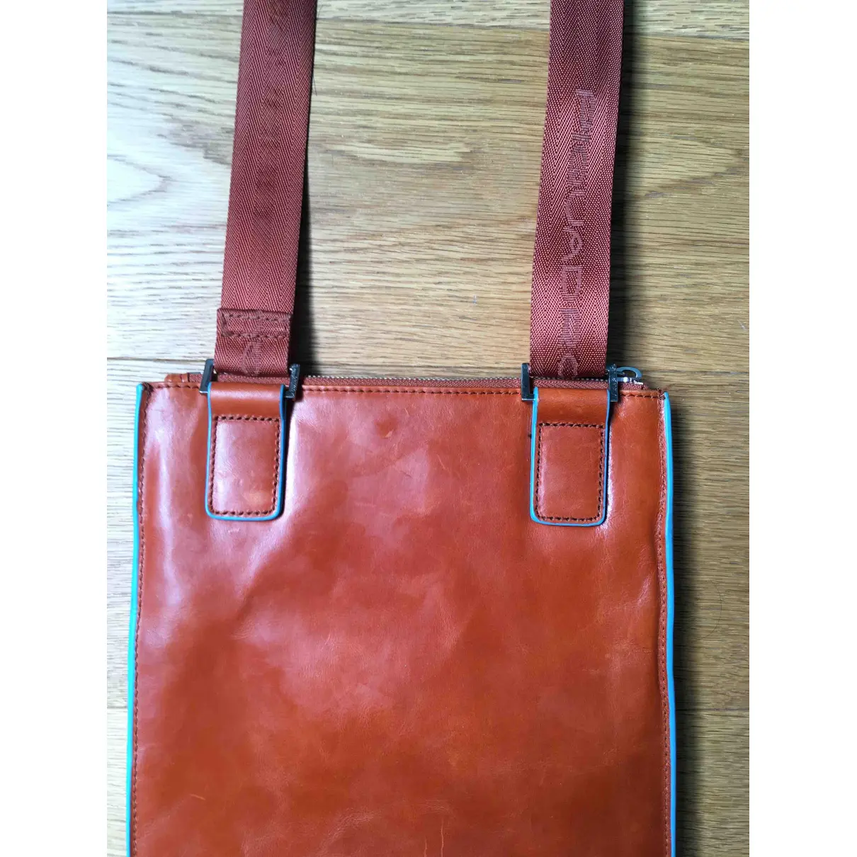 Leather bag Piquadro