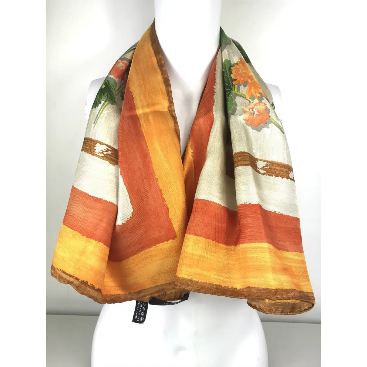 Silk scarf Gucci - Vintage