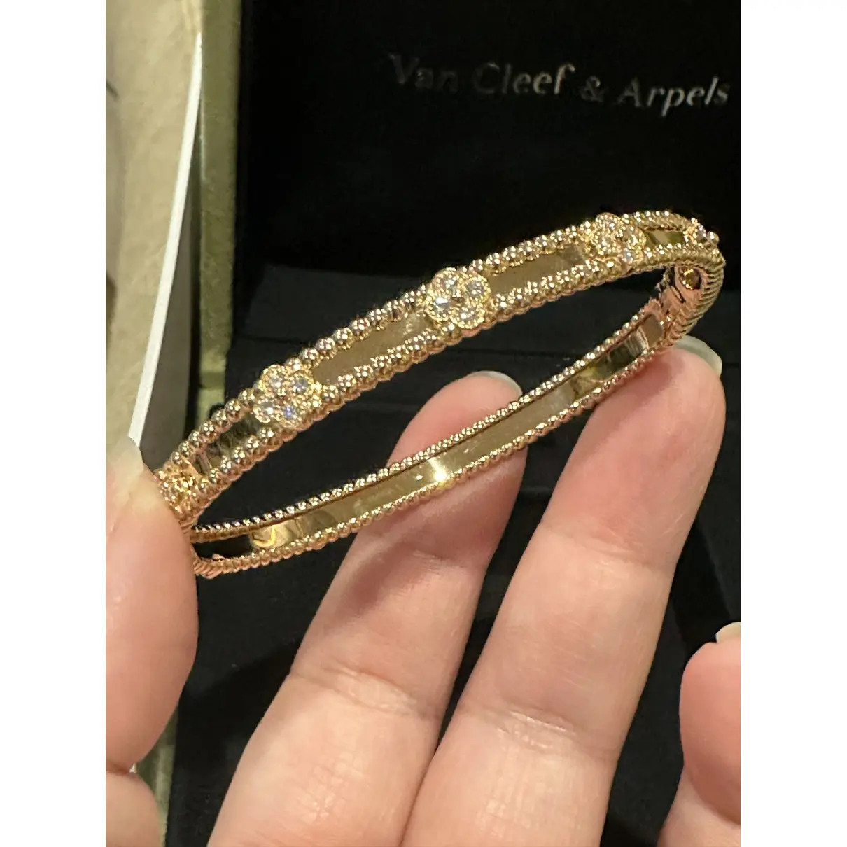Perlée bracelet Van Cleef & Arpels