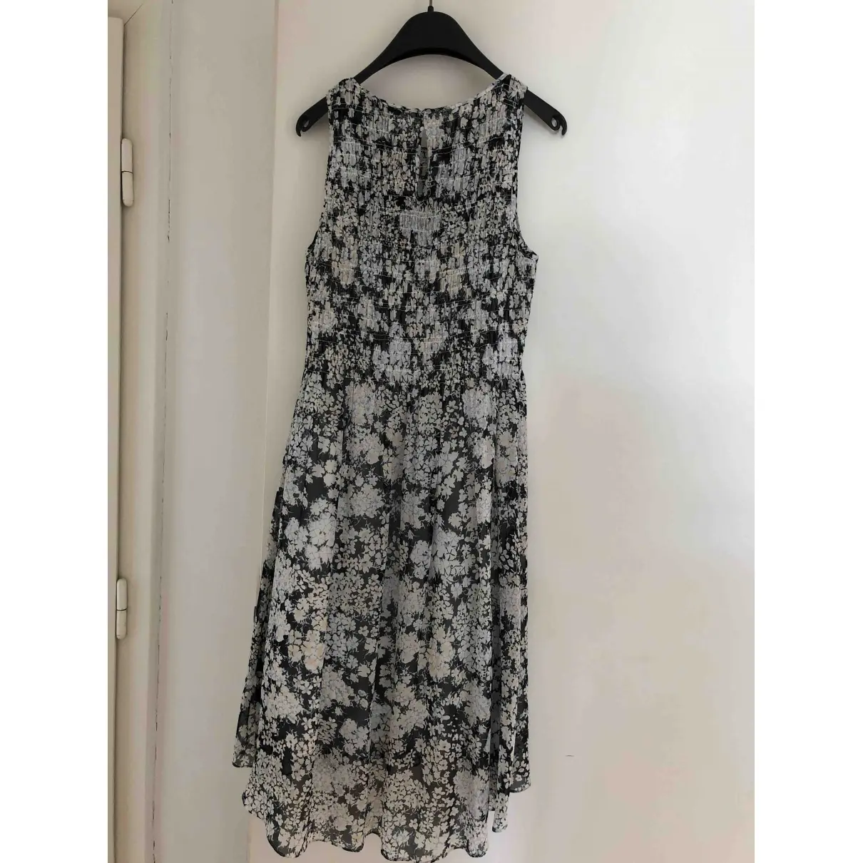 Club Monaco Silk mid-length dress for sale