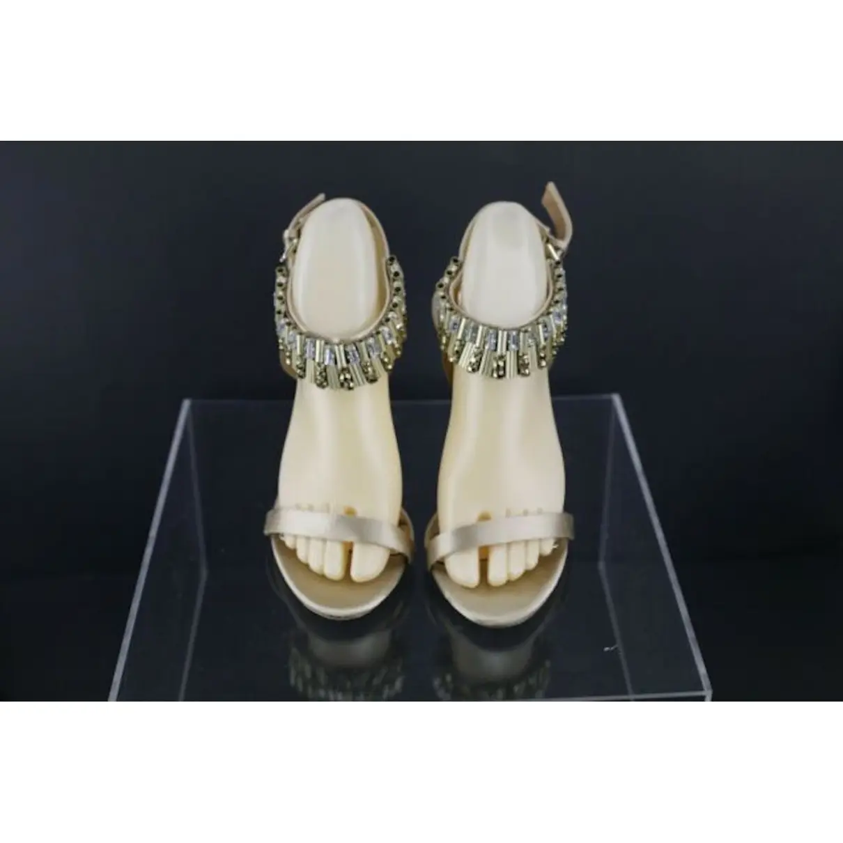 Buy Badgley Mischka Cloth heels online