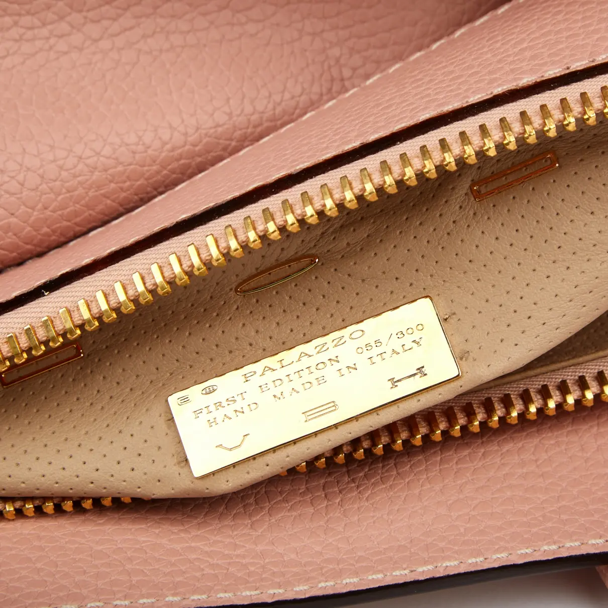 Leather handbag Vbh