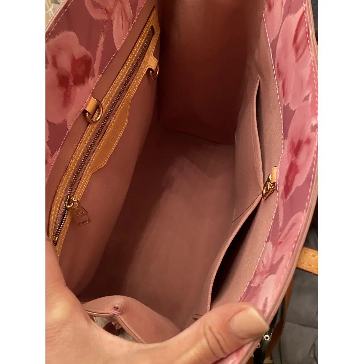 Catalina patent leather tote Louis Vuitton