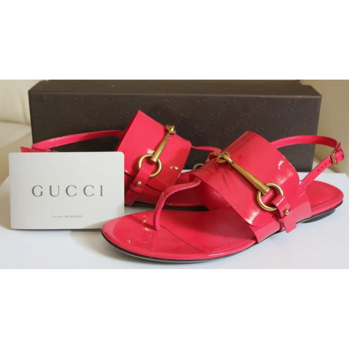 Gucci Patent leather flip flops for sale