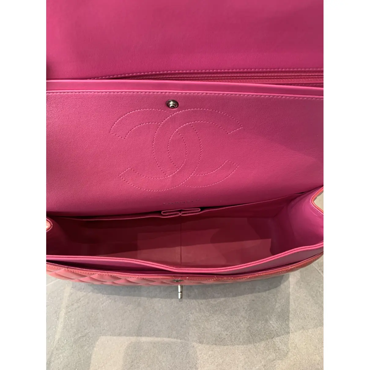 Timeless/Classique patent leather handbag Chanel